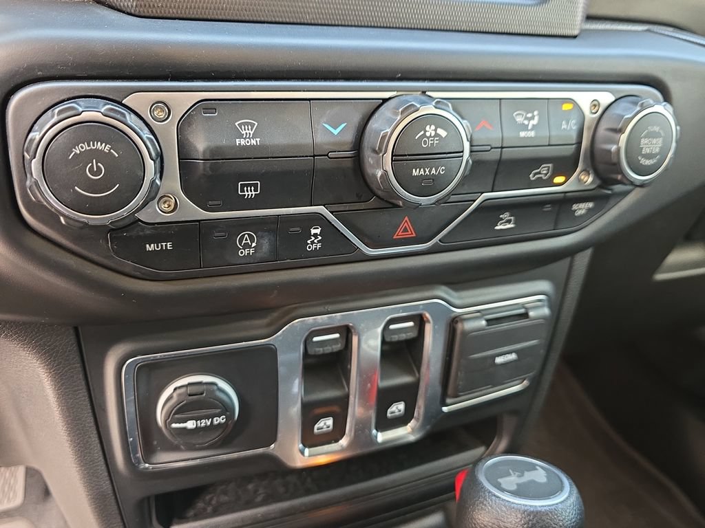 Used 2023 Jeep Wrangler Sport AWD/4WD image 16