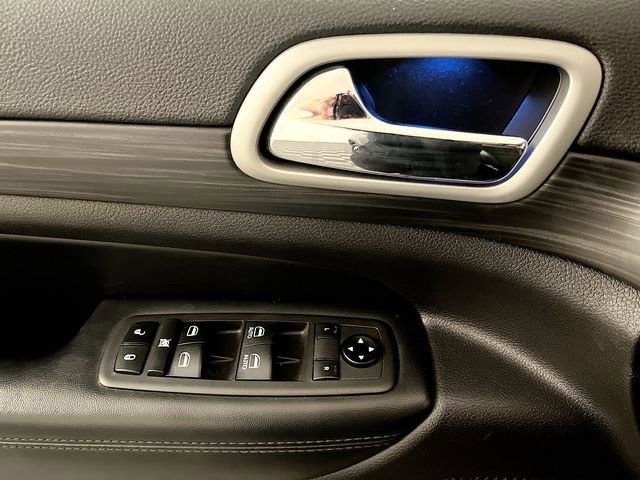 Used 2021 Jeep Grand Cherokee Laredo X image 15