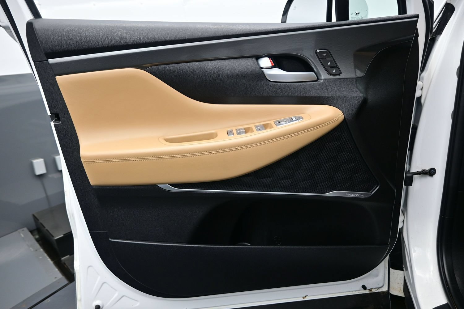 Certified 2023 Hyundai Santa Fe Calligraphy AWD/4WD image 9