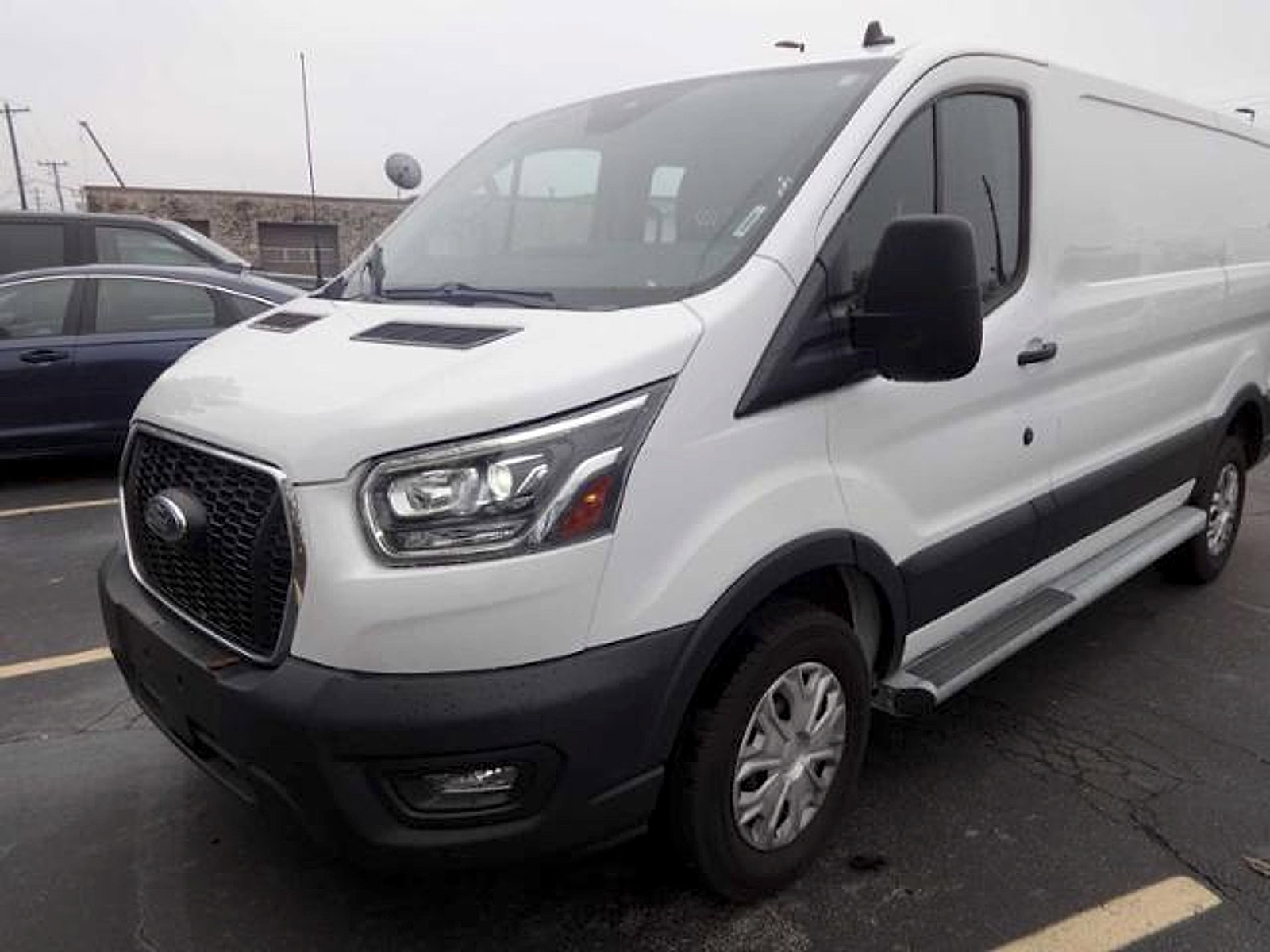 Used 2023 Ford Transit 250 Low Roof w/ Exterior Upgrade Package image 3