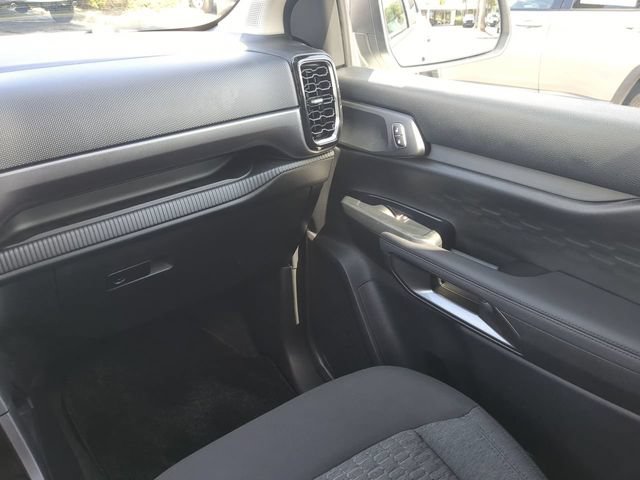 Used 2025 Ford Ranger XLT w/ Black Appearance Package RWD image 19
