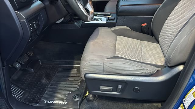 Used 2017 Toyota Tundra SR5 image 25