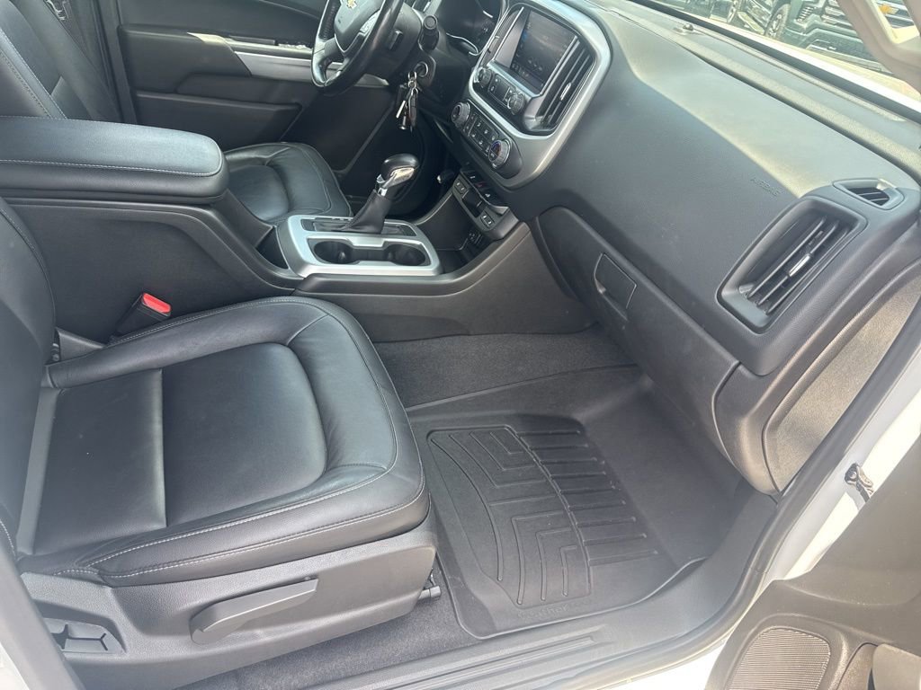 Used 2022 Chevrolet Colorado LT w/ Luxury Package image 16