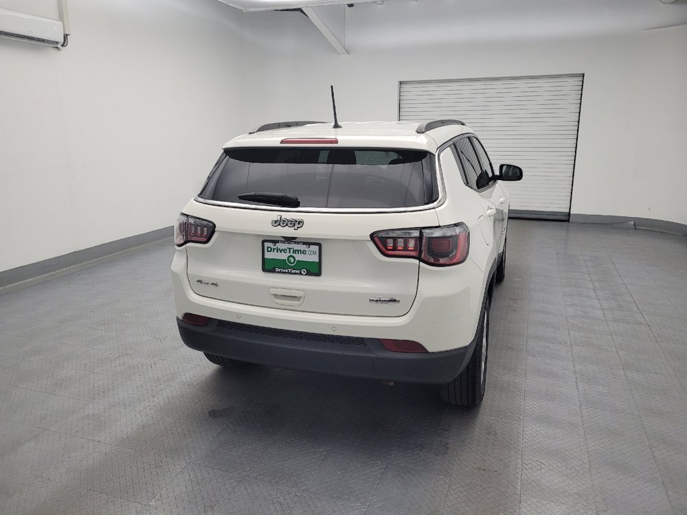 Used 2018 Jeep Compass Latitude w/ Safe & Security Group AWD/4WD image 7