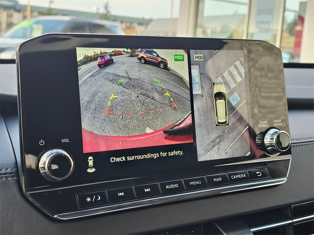 New 2025 Mitsubishi Outlander SE image 11