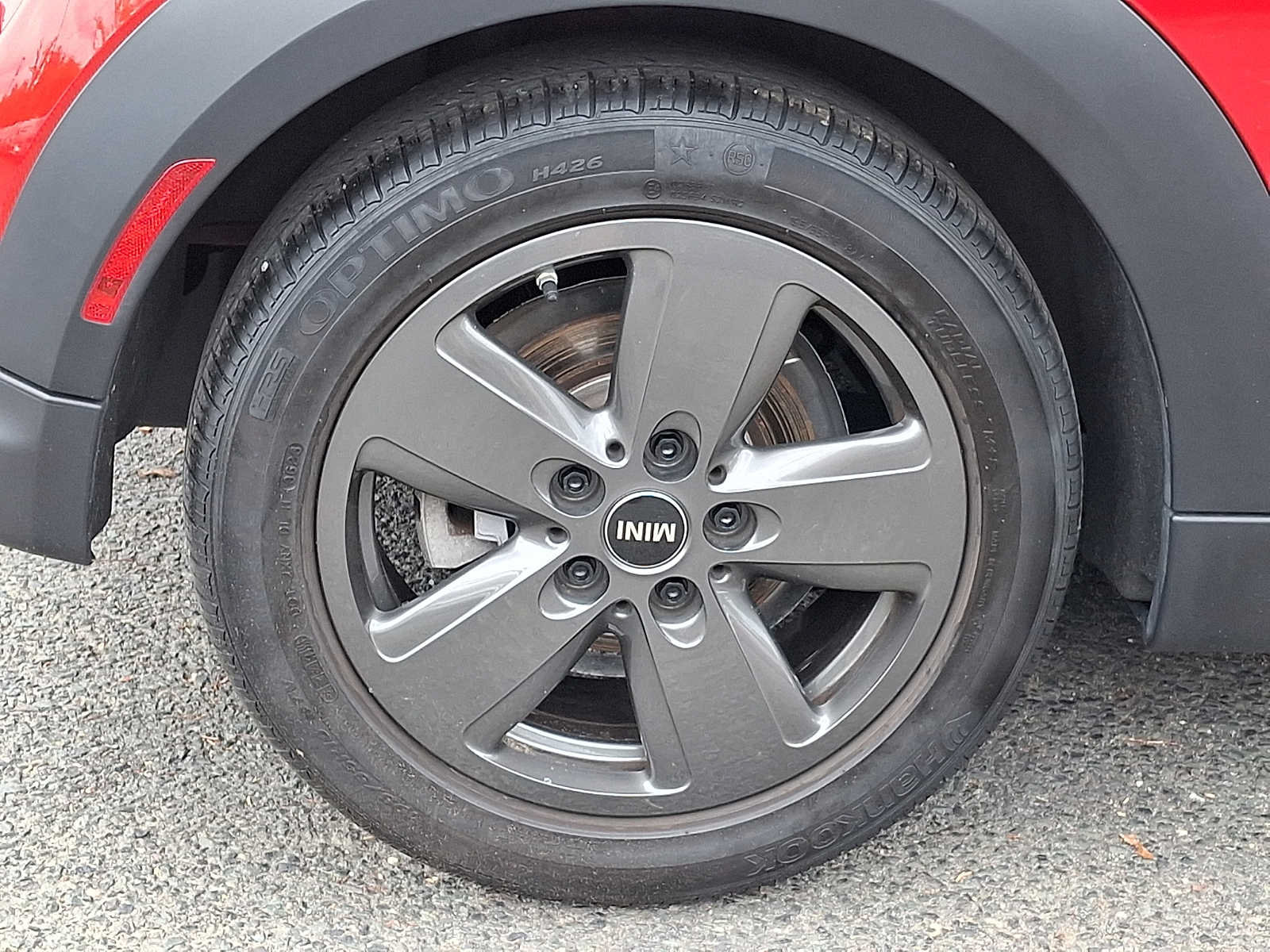 Used 2024 MINI Cooper 2-Door Hardtop FWD image 8