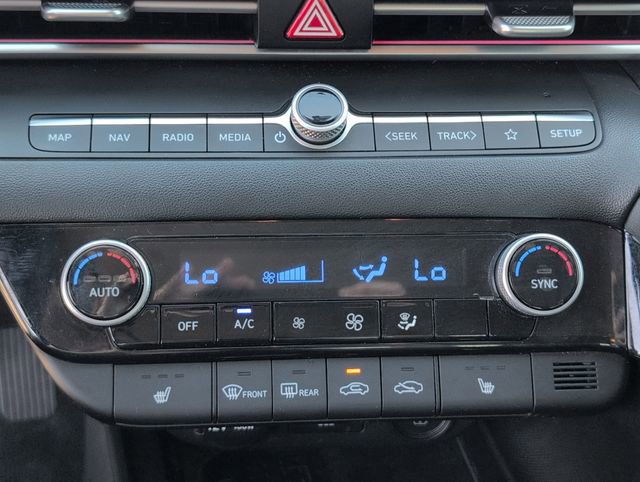 Used 2022 Hyundai Elantra Limited w/ Cargo Package image 20