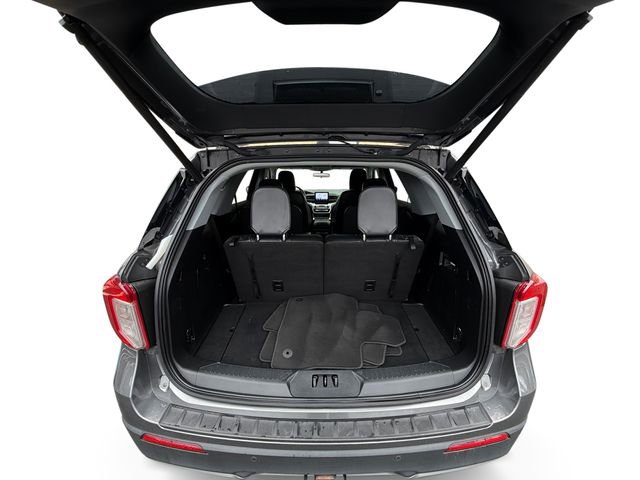 Certified 2021 Ford Explorer XLT w/ Equipment Group 202A image 19
