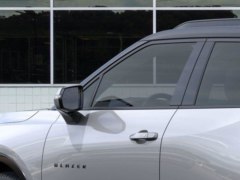 New 2026 Chevrolet Blazer RS w/ Enhanced Convenience Package FWD image 12