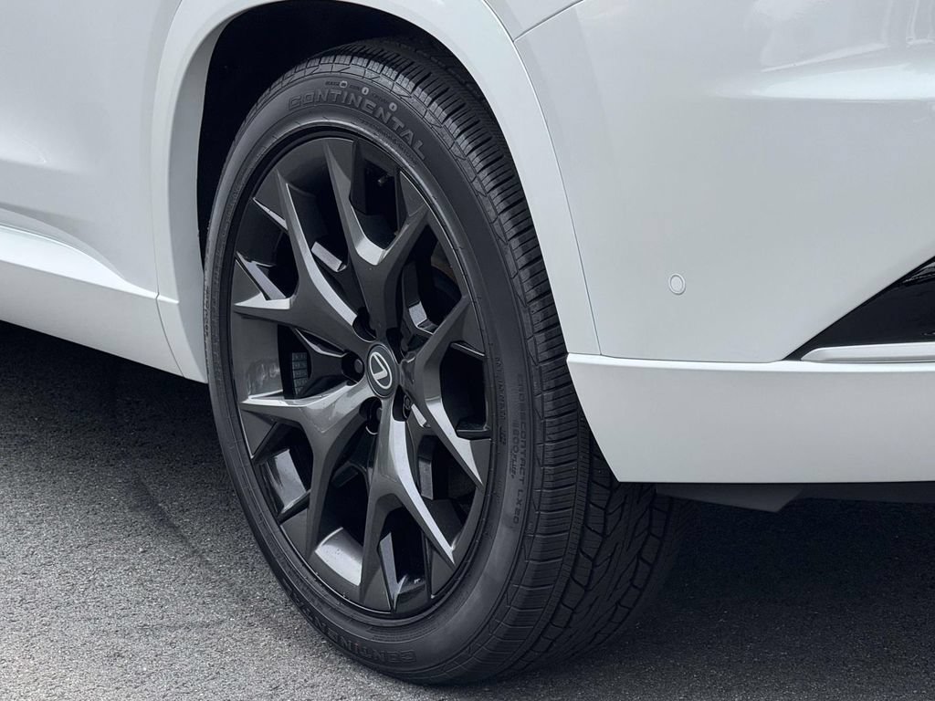 New 2026 Lexus TX 500h AWD image 12