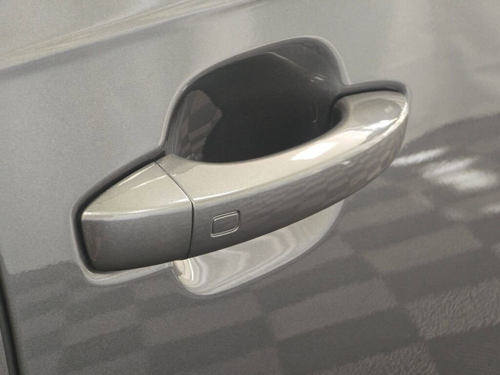 Used 2023 Audi Q7 3.0T Prestige image 29