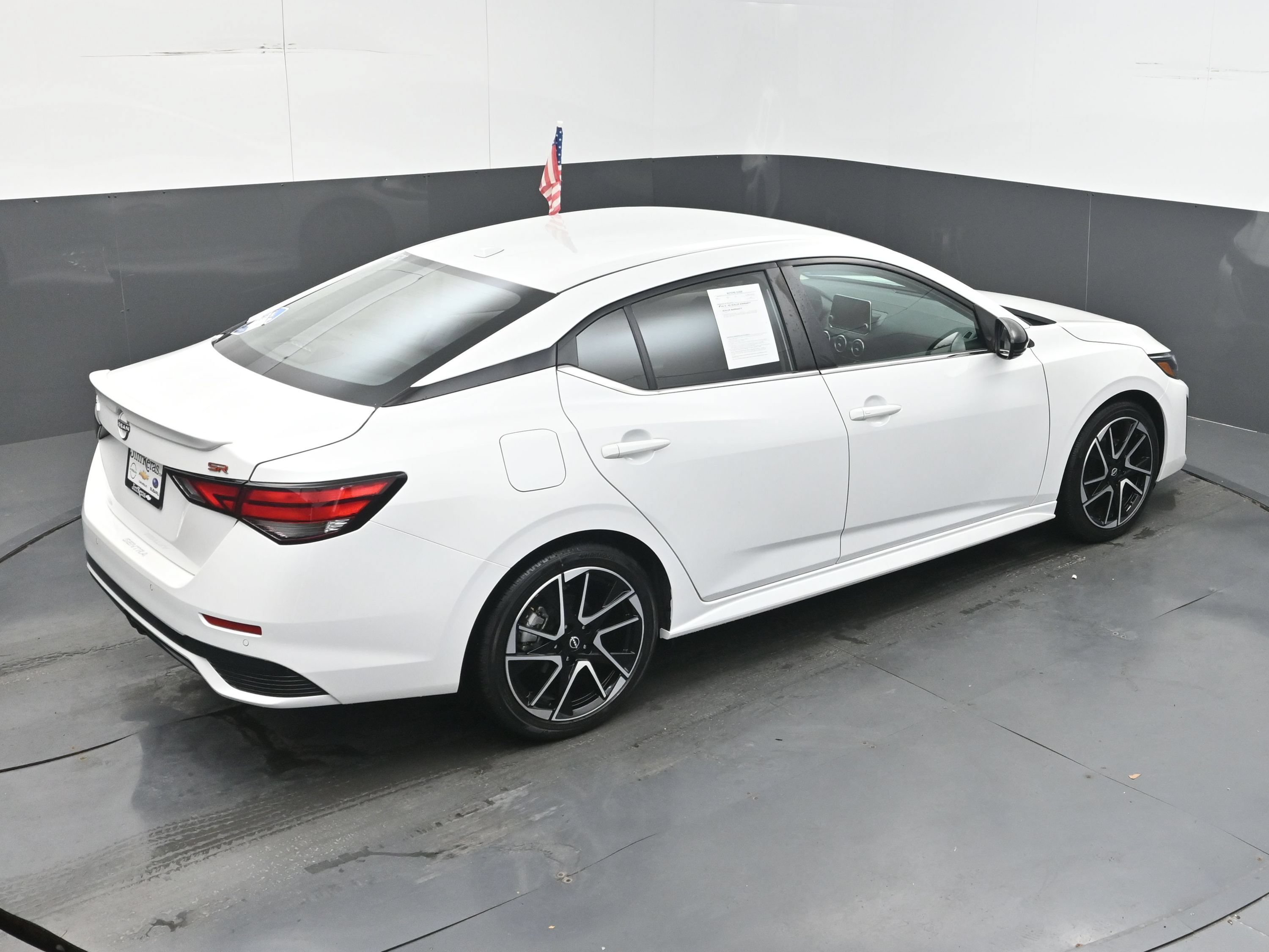 Used 2024 Nissan Sentra SR FWD image 41