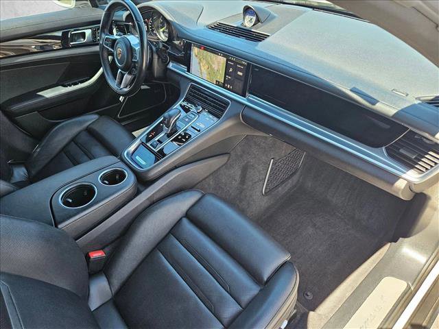 Used 2018 Porsche Panamera 4 image 23