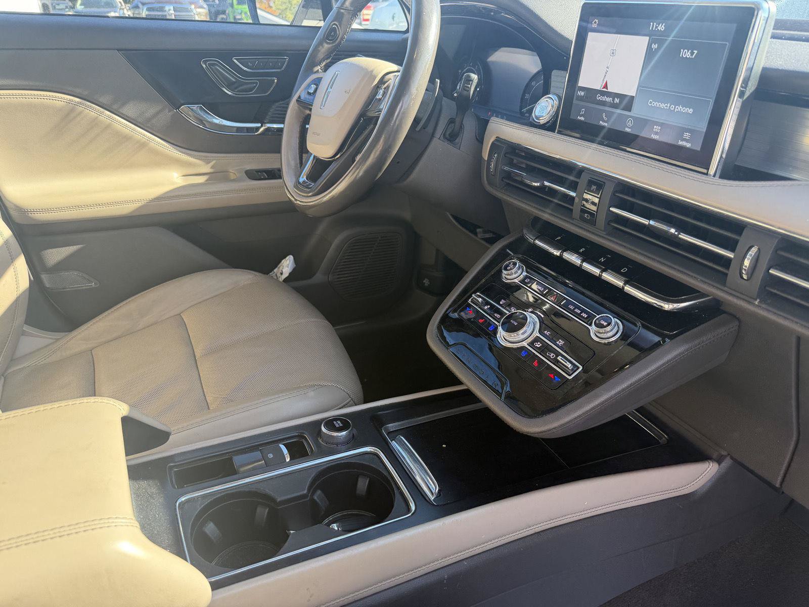 Used 2020 Lincoln Corsair FWD w/ Premium Package image 22