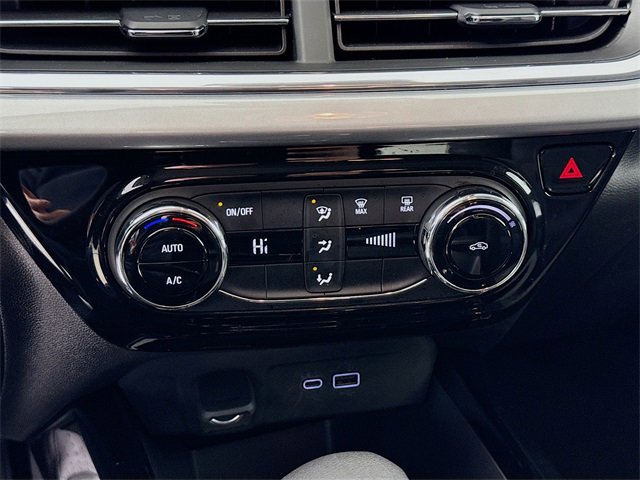 Used 2025 Chevrolet Trax LT image 16