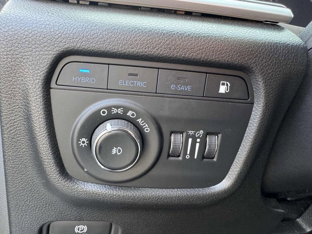 Used 2023 Jeep Grand Cherokee Trailhawk image 14