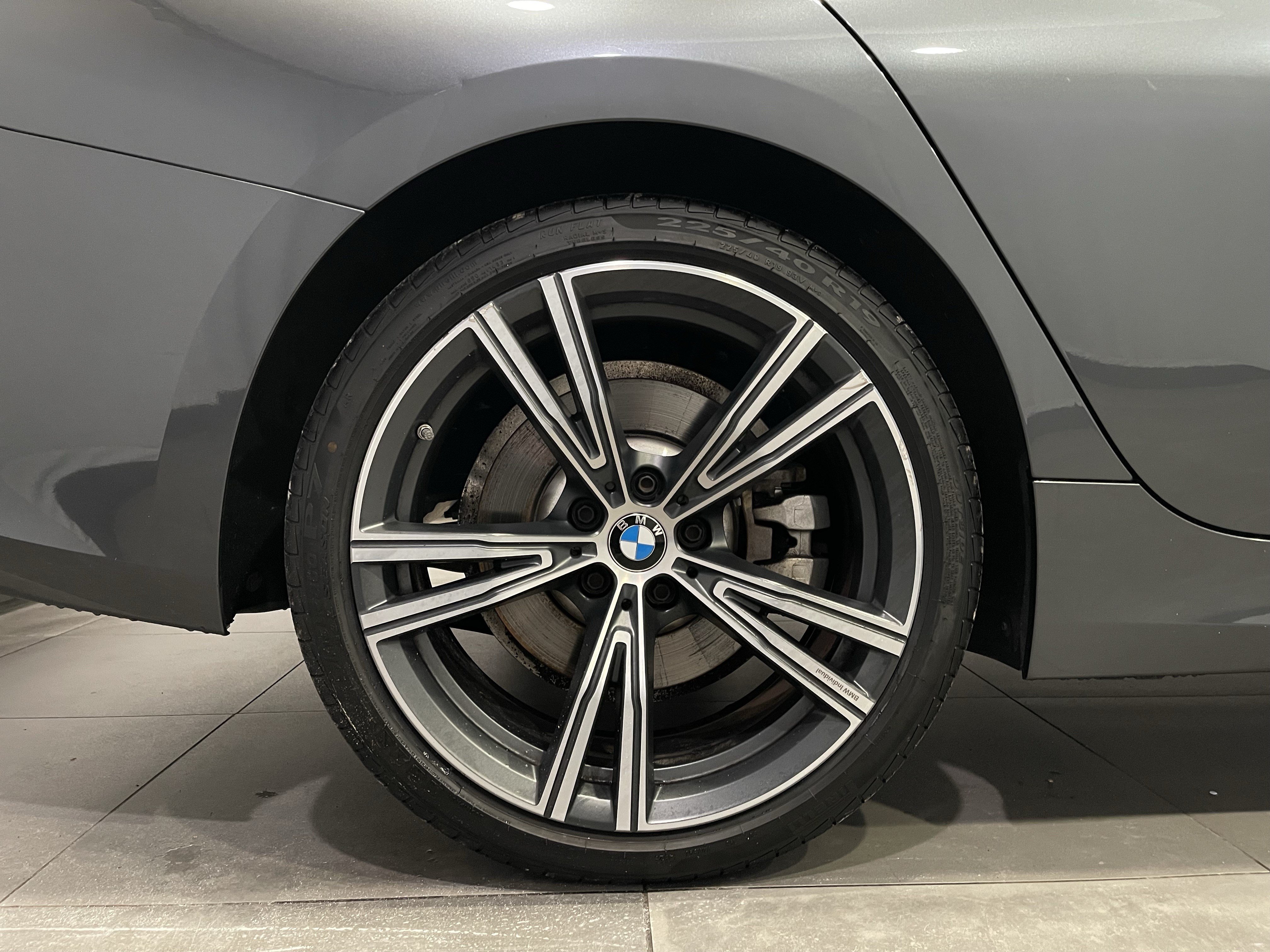 Used 2022 BMW 330i xDrive Sedan w/ Premium Package 2 AWD/4WD image 9