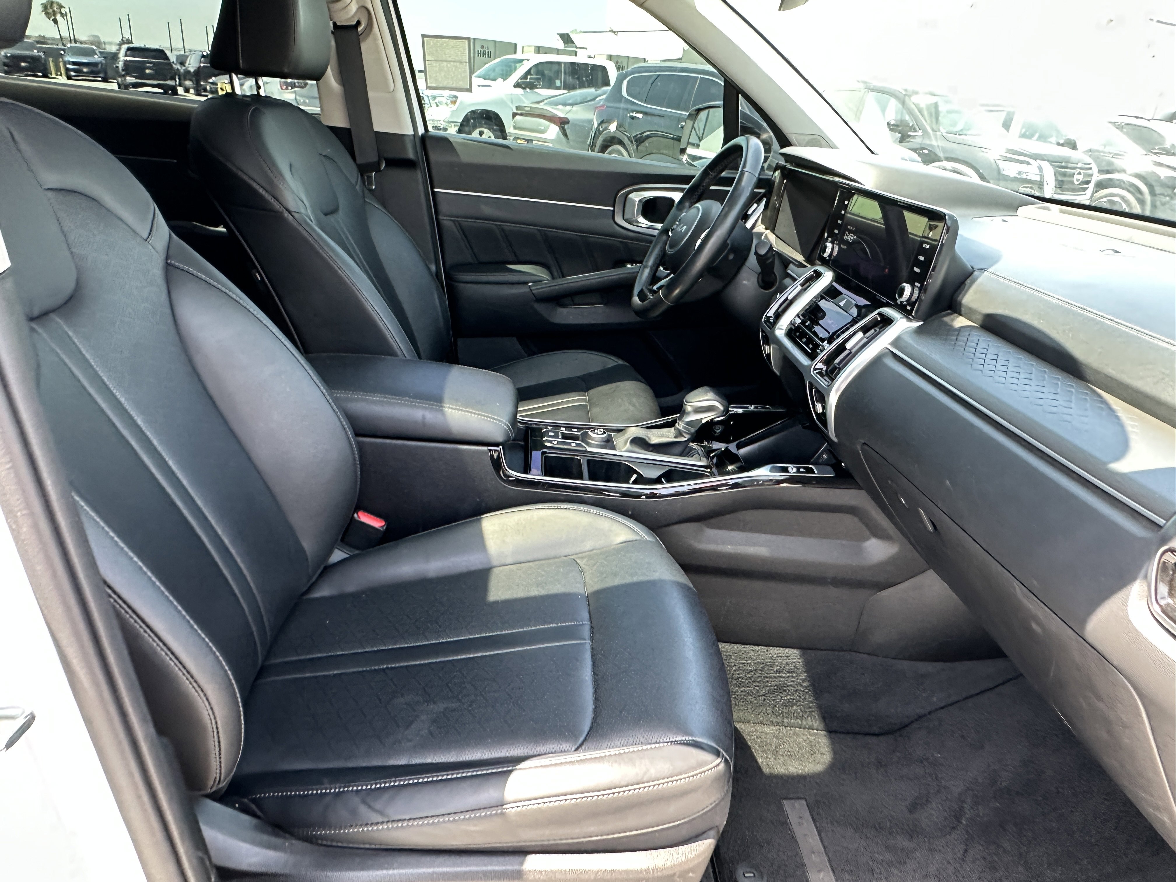 Used 2023 Kia Sorento SX FWD image 15