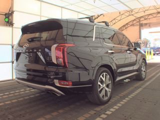 Used 2022 Hyundai Palisade Limited FWD image 3