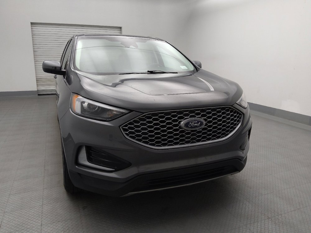 Used 2023 Ford Edge SEL image 14