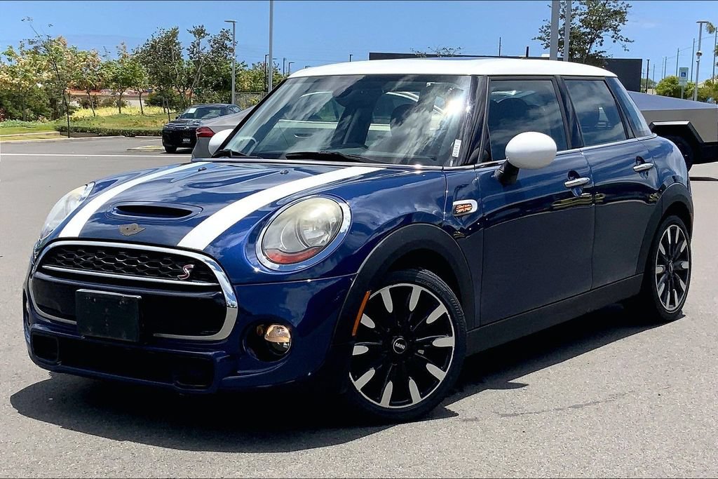 Used 2018 MINI Cooper S FWD image 2