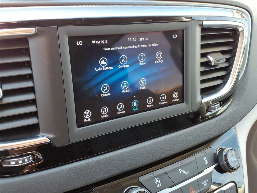 Used 2020 Chrysler Pacifica Touring image 25