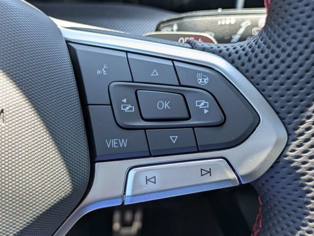 New 2026 Volkswagen GTI SE FWD image 27