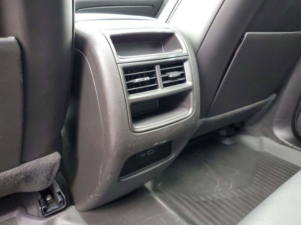 Certified 2023 Cadillac XT5 Premium Luxury FWD image 27