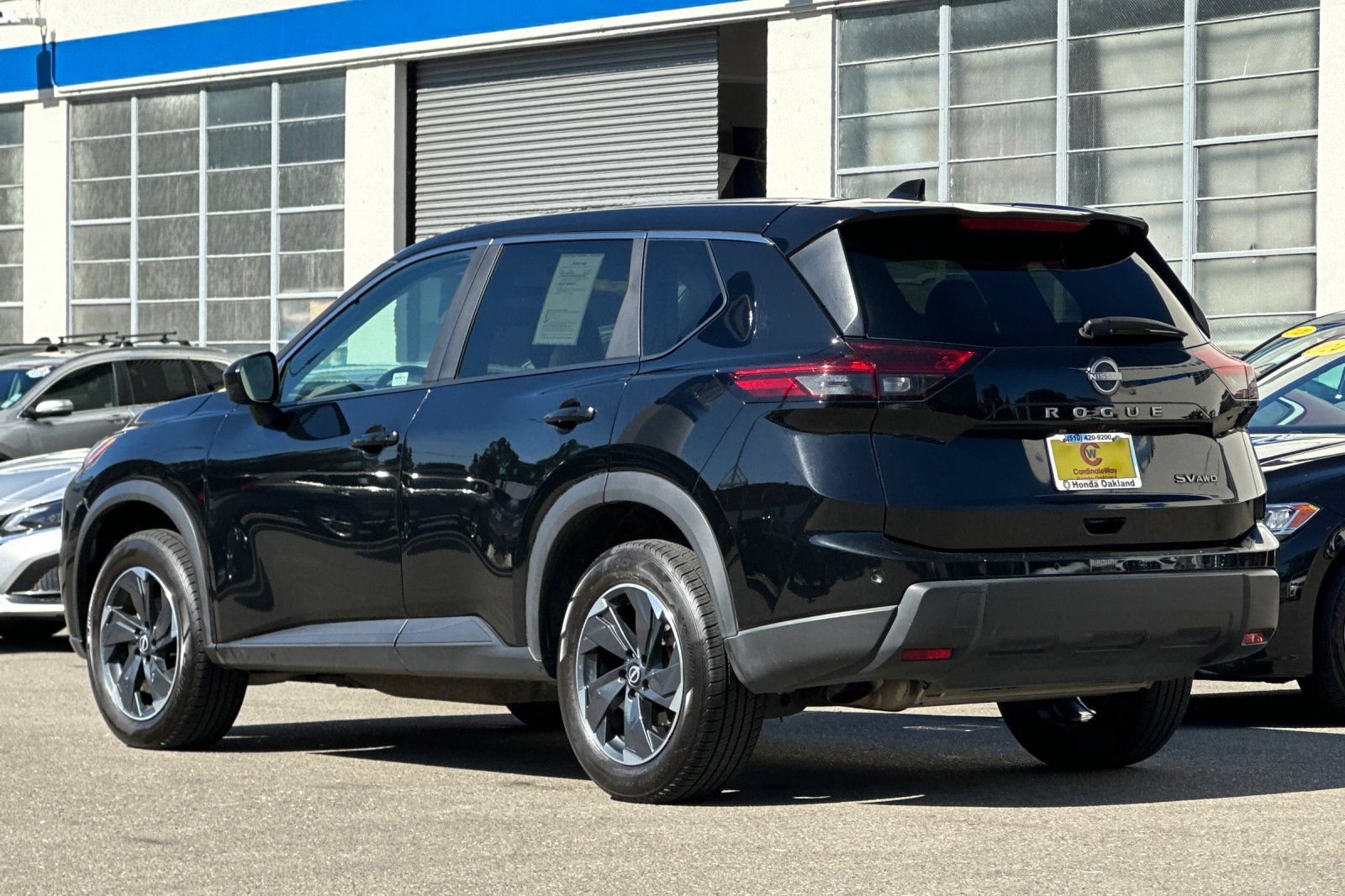 Used 2024 Nissan Rogue SV AWD/4WD image 7