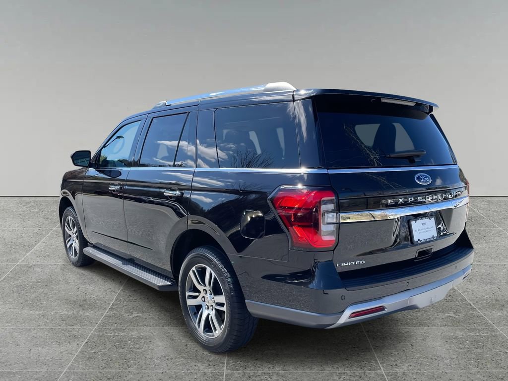 Used 2024 Ford Expedition Limited AWD/4WD image 3