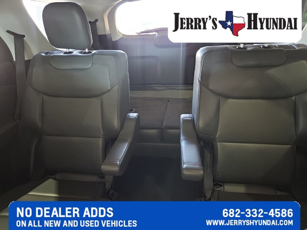 Used 2026 Ford Explorer Active w/ Active Comfort Package RWD image 17