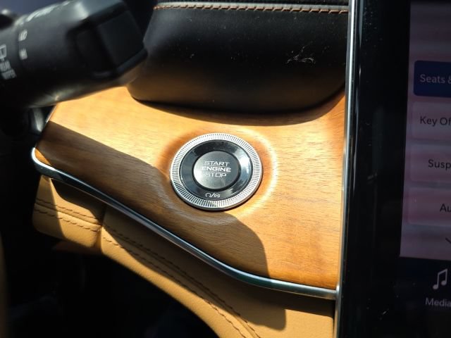 Used 2021 Jeep Grand Cherokee L Summit AWD/4WD image 32