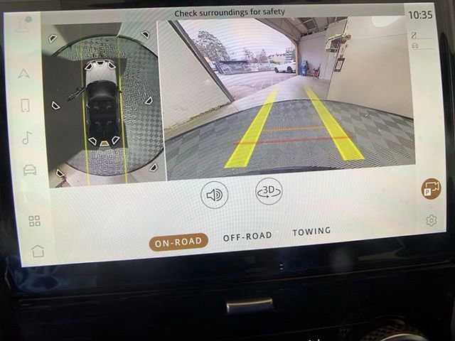 Certified 2025 Land Rover Discovery Dynamic SE image 17