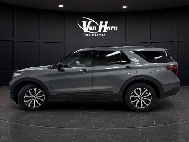 Used 2023 Ford Explorer ST-Line AWD/4WD image 13