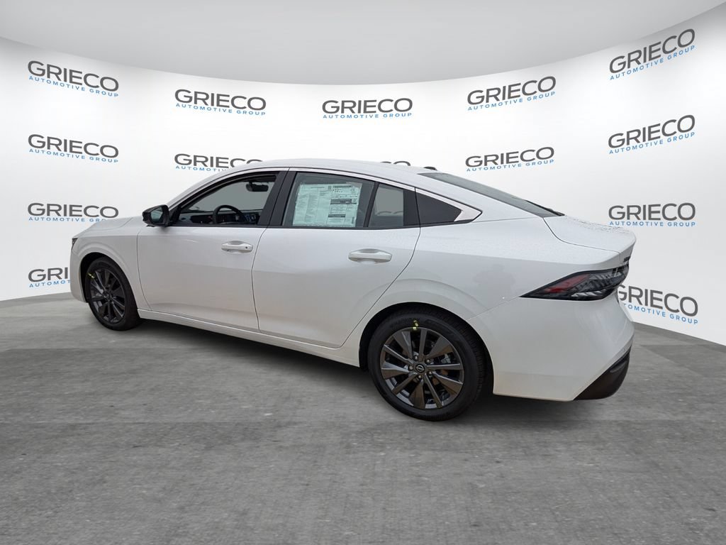 New 2026 Nissan Sentra SL w/ Floor Mat Package FWD image 5