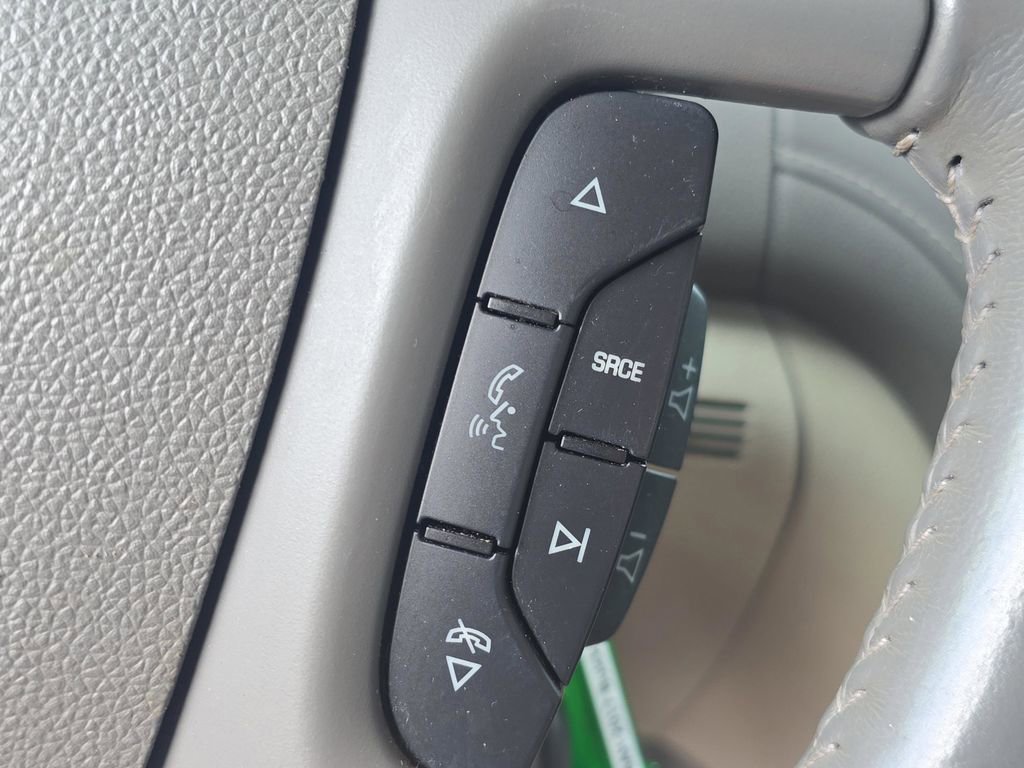 Used 2017 Buick Enclave Leather FWD image 26