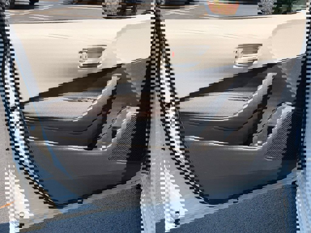 Used 2026 Toyota Corolla LE FWD image 25