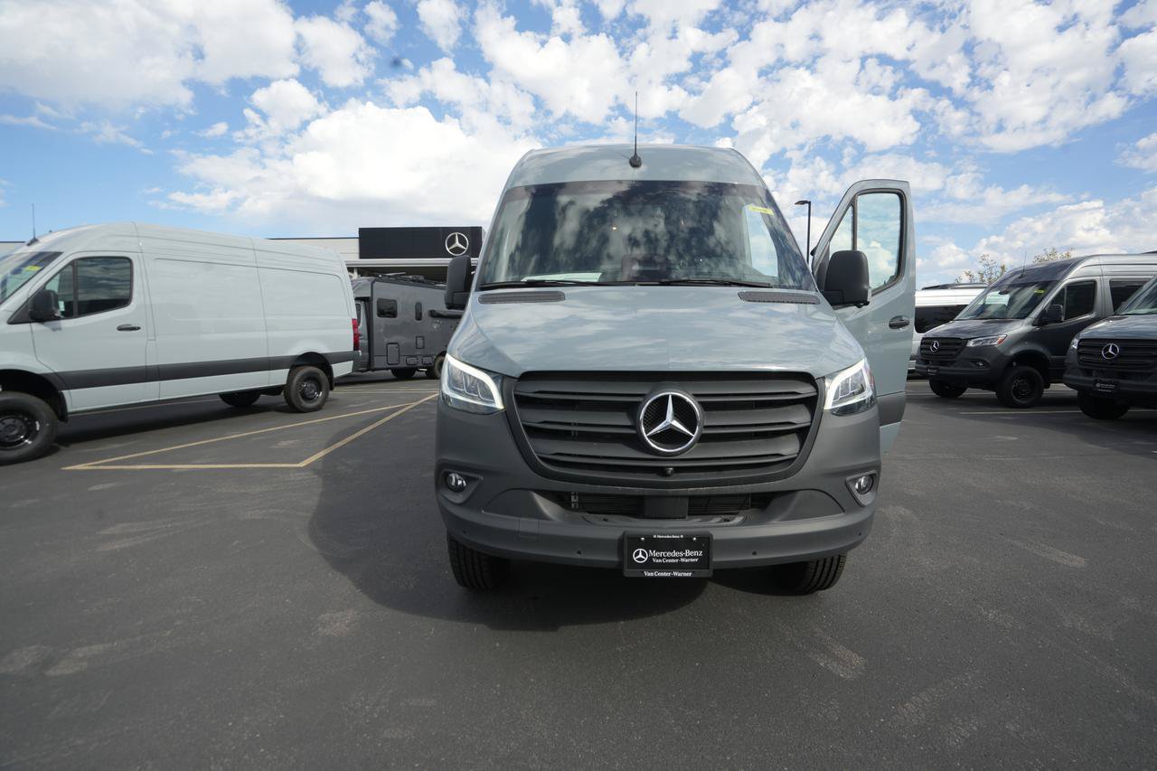 New 2026 Mercedes-Benz Sprinter 2500 image 3