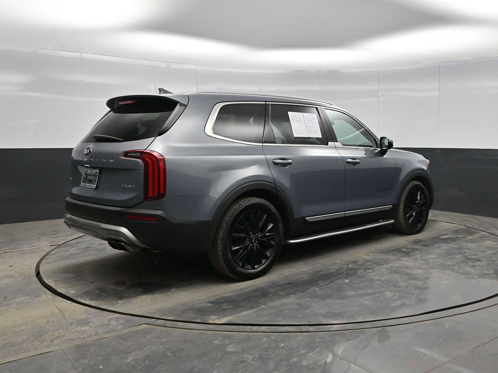 Used 2020 Kia Telluride SX w/ SX Prestige Package image 8