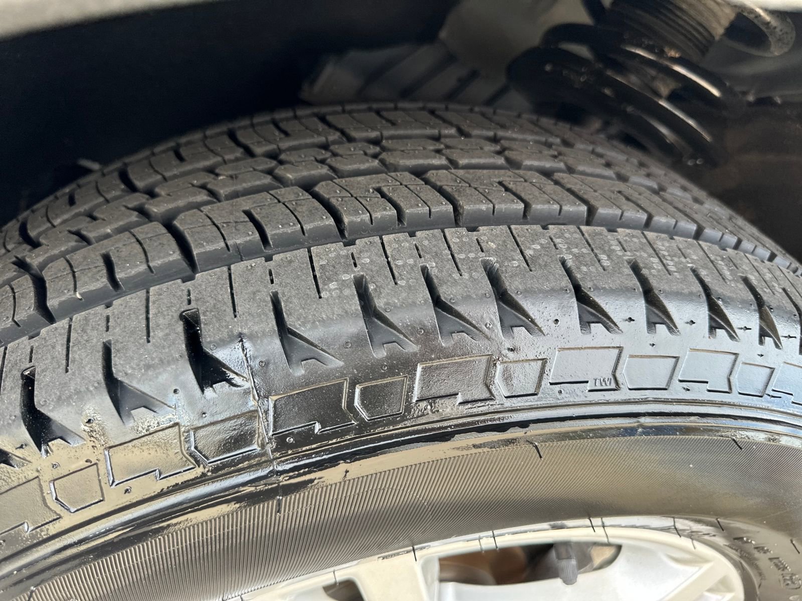 Used 2023 Ford Explorer XLT w/ Equipment Group 202A image 14