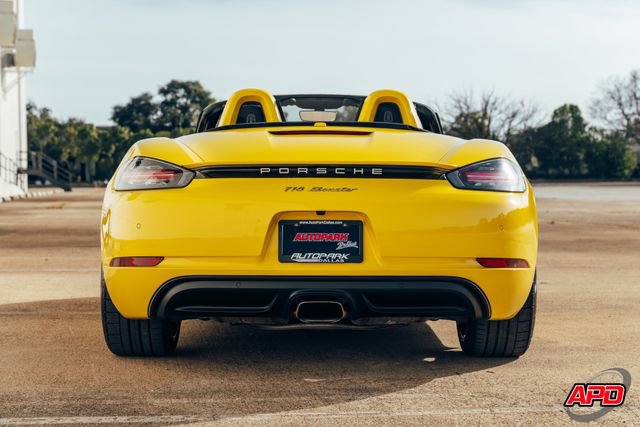 Used 2017 Porsche 718 Boxster image 17
