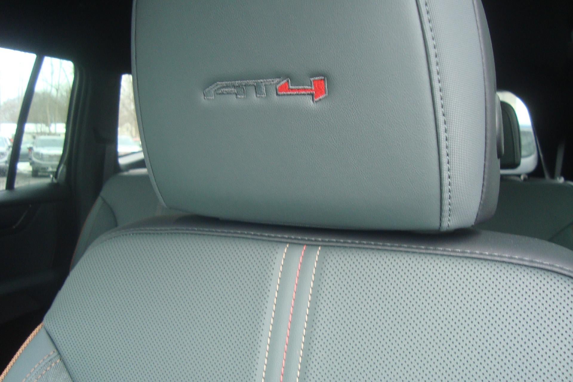 New 2026 GMC Acadia AT4 w/ LPO, Floor Liner Package AWD/4WD image 11