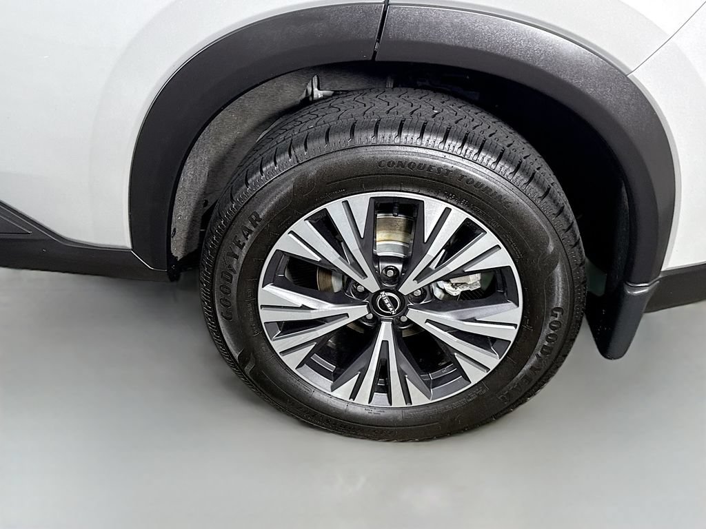 Certified 2023 Nissan Rogue SV AWD/4WD image 32