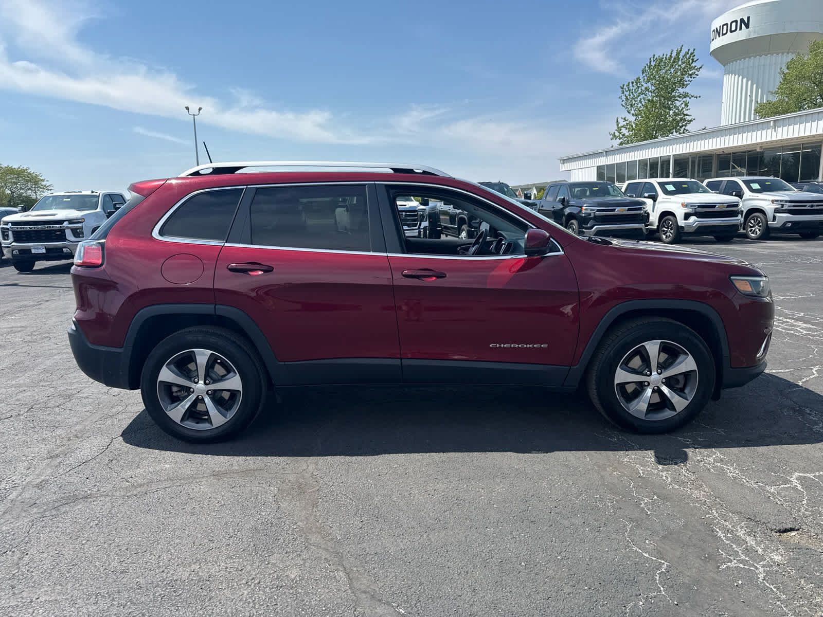 Used 2020 Jeep Cherokee Limited AWD/4WD image 6