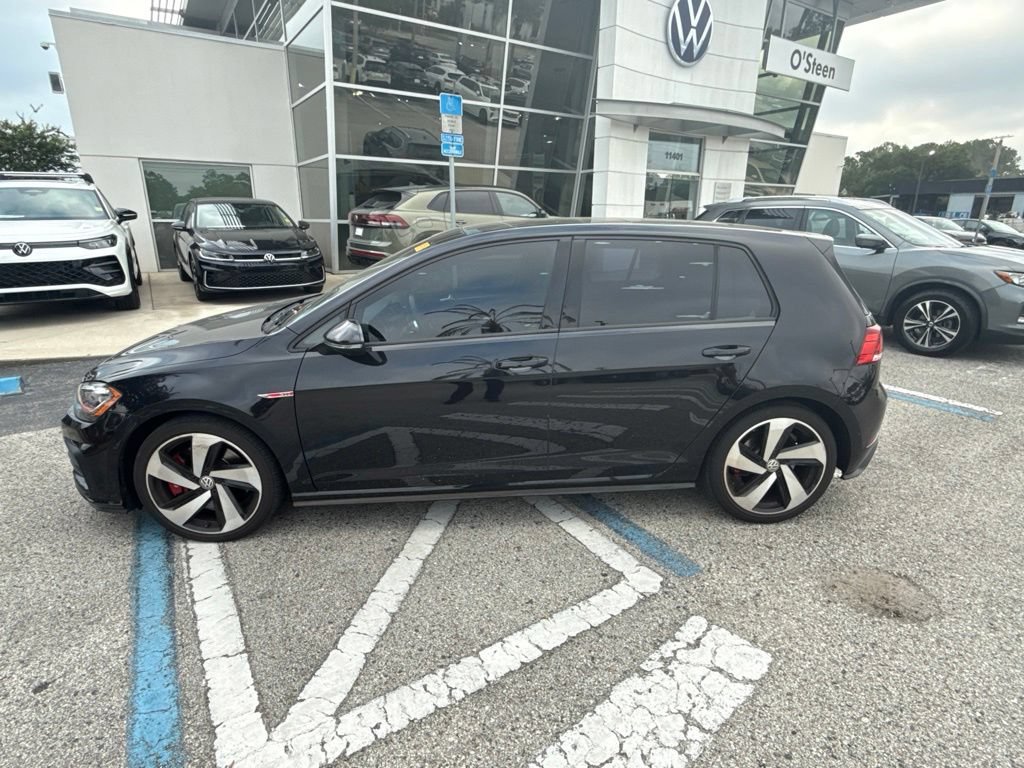 Used 2018 Volkswagen GTI SE FWD image 3