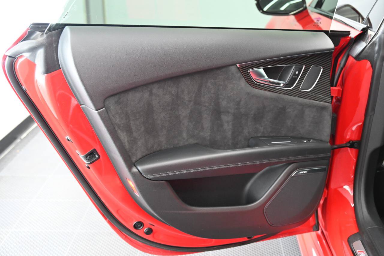 Used 2017 Audi RS 7 Performance AWD/4WD image 37
