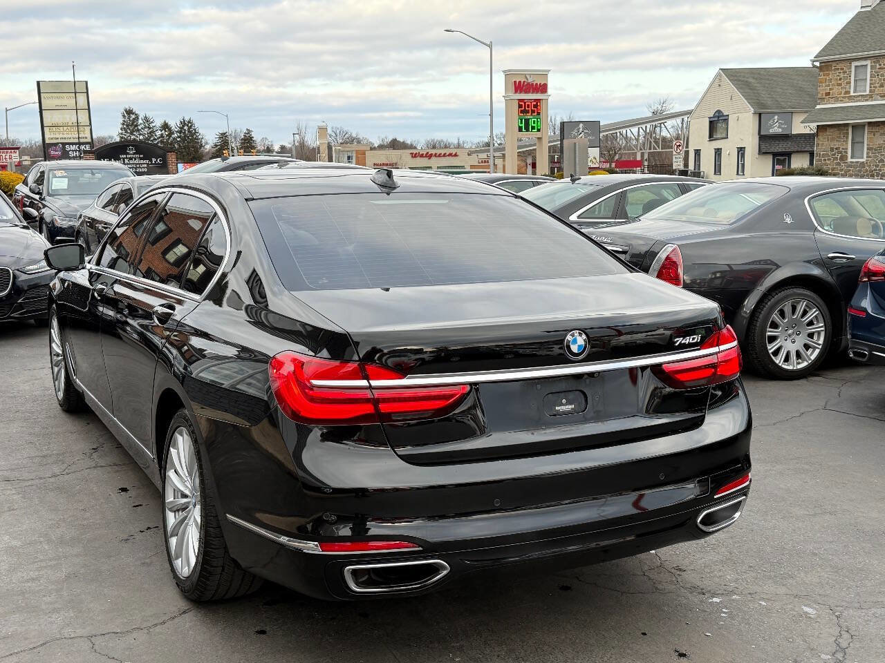 Used 2016 BMW 740i RWD image 5