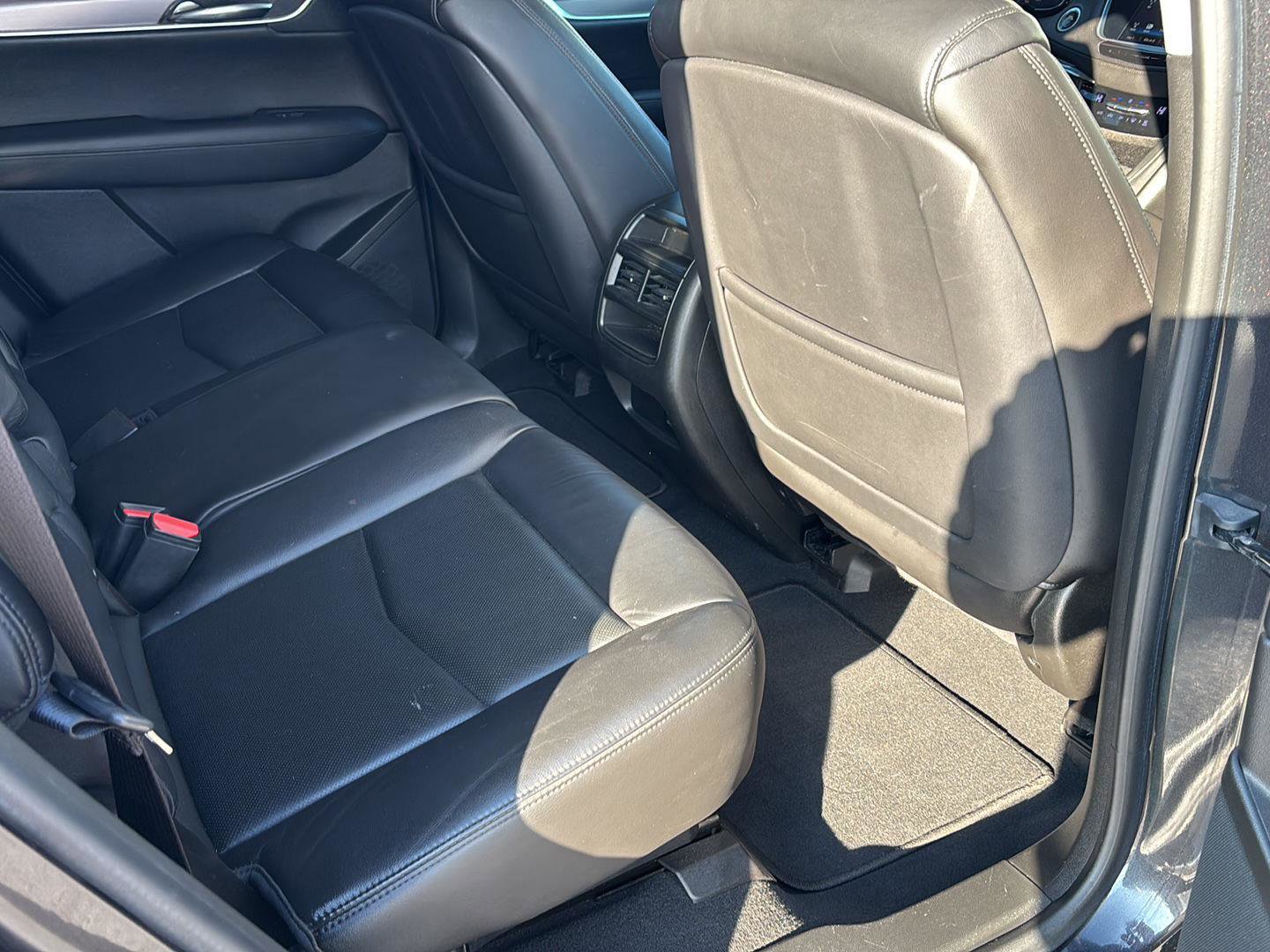 Used 2017 Cadillac XT5 Luxury w/ LPO, Wheel Lock Package image 21