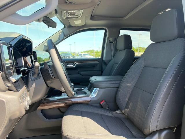 Used 2025 Chevrolet Silverado 1500 LT Trail Boss w/ Convenience Package II AWD/4WD image 18