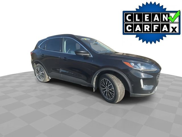Used 2022 Ford Escape Titanium w/ Titanium Premium Package image 2